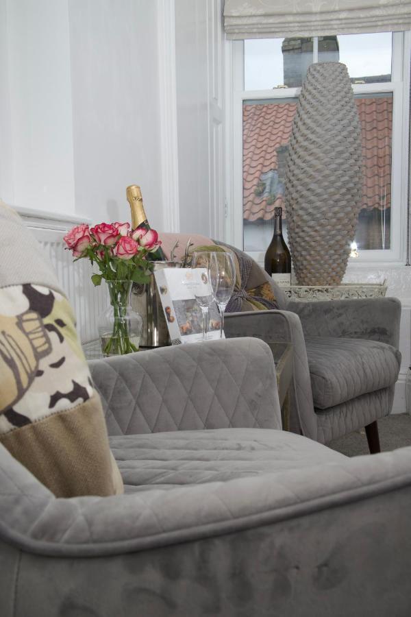 Mademoiselle'S Boutique Holiday Accommodation Whitby Exterior photo